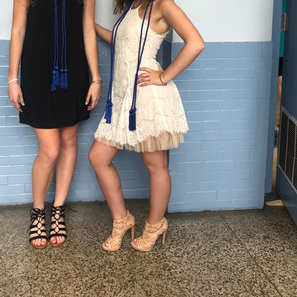 White Lace Dress - Picture 6 of 6